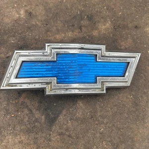Chevy OEM 1970 1971 1972 Silverado Cheyenne Truck Blue Grille Emblem 3990740 - Picture 1 of 6