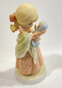 Precious Moments Figurine • A Love Like No Other • 1999 • Enesco • 681075 - Picture 1 of 7