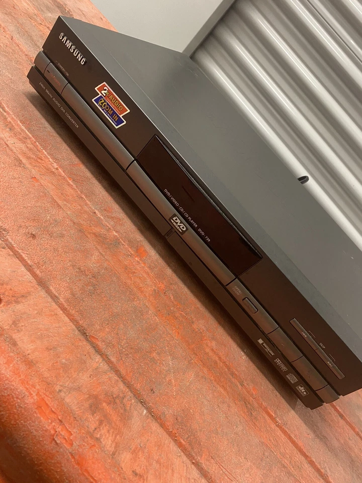 Samsung DVD-739/XAA  DVD Player REGION 1  Needs Lens To Be Cleaned - Image 1 of 4