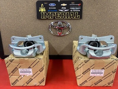 1998-2007 TOYOTA LAND CRUISER GENUINE OEM NEW REAR DISC BRAKE CALIPERS QTY 2 - Image 1 of 4
