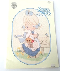 Folleto de 13 patrones vintage de punto de cruz Precious Moments - Imagen 1 de 10