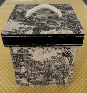 Vtg Fabric Toile Square Box,  Jewelry Box Black & Cream, Lid Lifts Off W/Handle - Picture 1 of 7
