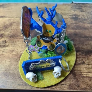 Thorpe Park Charm Tree (bitte Angebot lesen) - Bild 1 von 7