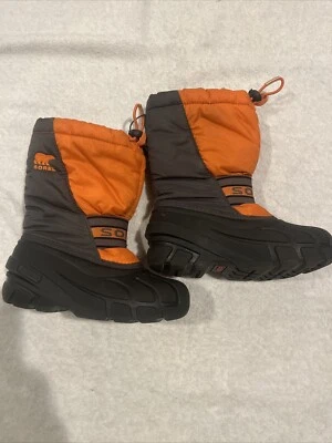 SOREL Youth Cub NY1799-803 Naranja Invierno Botas de Nieve Impermeables Forradas Talla 13 Foto 1 de 4