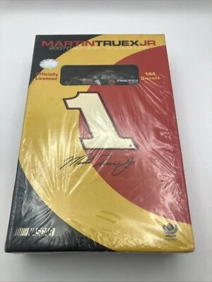 Calendario de escritorio Martin Truex Jr Nascar 2007 con 1:64 Foto 1 de 4