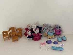 Furryville Eleofontaines am Meer Mäuseberge Familie Portrait Stühle Zubehör - Bild 1 von 6