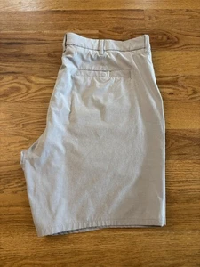 Johnnie O Calcutta Performance Shorts Men's Sz 40 Golf 9" Quick Dry Light Khaki - Picture 1 of 8