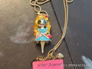 BETSEY JOHNSON CARTOON BETSEY NECKLACE - Picture 1 of 2