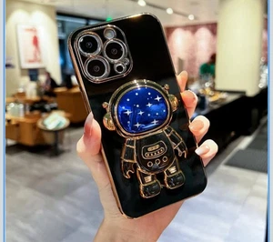 Funda de teléfono con soporte para astronauta para iPhone 14 Pro - Diseño de agarre con soporte  - Imagen 1 de 8