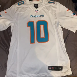 NFL Miami Dolphins #10 Tyreek Hill Size M Nike Men’s Jersey - Picture 1 of 4