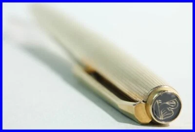 Bolígrafo PELIKAN 60 muy elegante / ORO LAMINADO / AÑOS 60 / ALEMANIA Foto 1 de 4