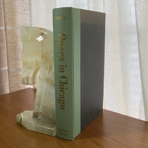 Opera In Chicago • Ronald Davis • 1966 1st edition Hardback • VERY GOOD - Picture 1 of 14