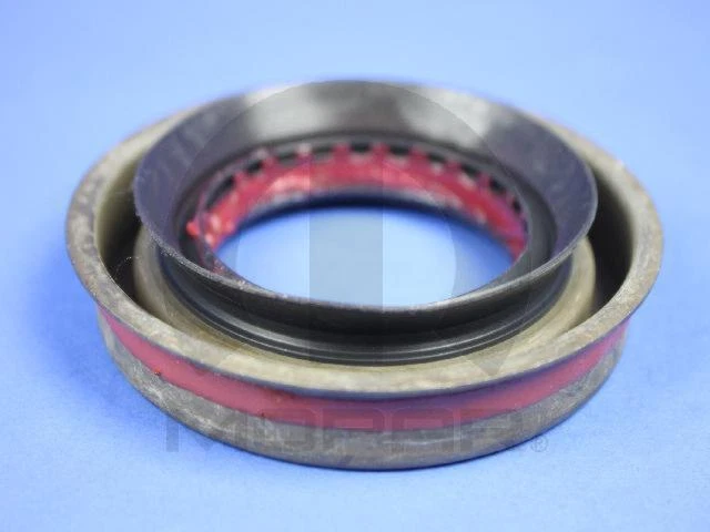 Sello de piñón diferencial Mopar genuino OEM para Jeep Liberty Wrangler Foto 1 de 1