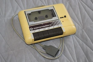 Commodore C2N Kassettenbandantrieb (NICHT GETESTET) nur für Teile - Bild 1 von 16