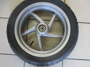 E7 Aprilia SR 50 Felge Vorne 3,5 x 13 Zoll Metzeler 130/60-13 - Bild 1 von 9