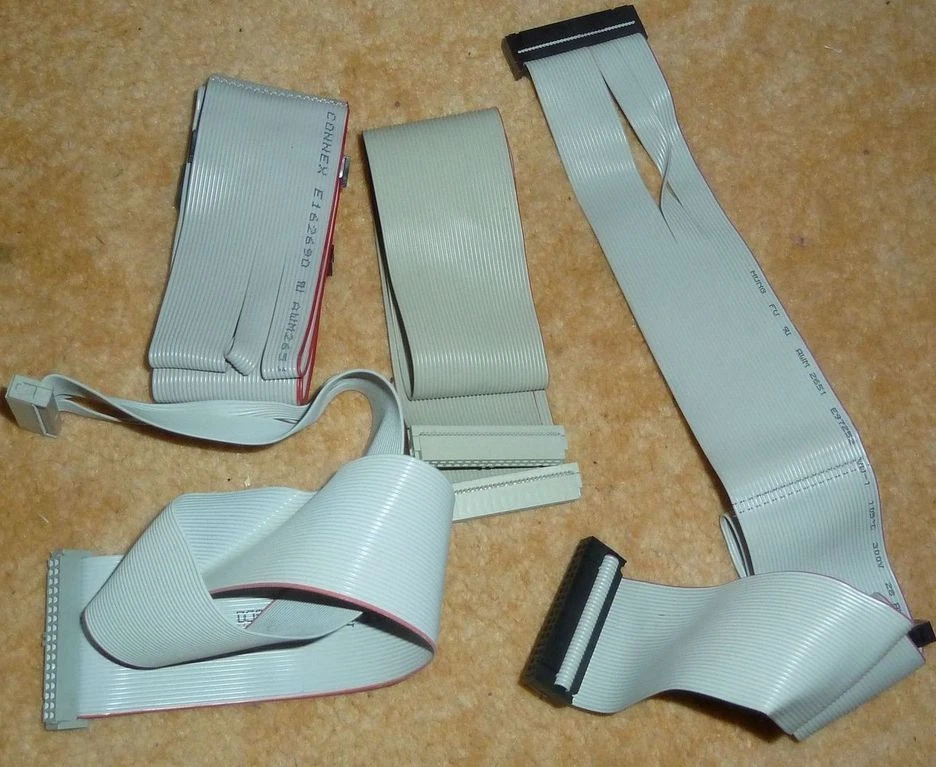 TOP: 2 Stück FD-Kabel Bundle Floppy-Leitung Diskettenlaufwerk Flachkabel 34polig - Bild 1 von 1