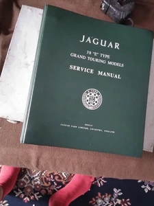 Original Jaguar E-Type 3.8 Service Manual Ring Binder - Picture 1 of 4