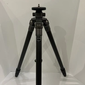 New Gitzo G1257 Mountaineer Reporter 6X Carbon Fiber Tripod - Picture 1 of 8