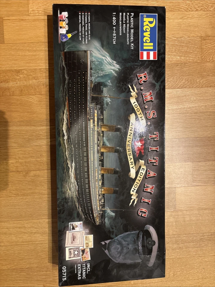 REVELL Modellbausatz Geschenkset "100 Jahre Titanic" 1:400 + 6 Basisfarben NEU - Bild 1 von 1