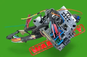 Workhorse  Line W62 Step In Van Fuse Relay Box Junction Box  Module - Picture 1 of 9