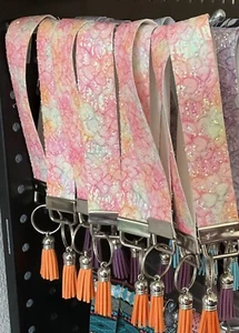 Faux leather key fob, wristlet, faux leather keychain - Picture 1 of 6
