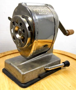 Vintage Hunt Manufacturing Boston Vakuum Saughalterung 8 Loch Bleistiftspitzer - Bild 1 von 18