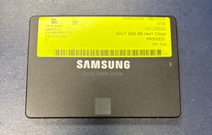 4TB SATA SSD MZ-76E4T0 Samsung 2.5" Enterprise SSD 860 EVO - Afbeelding 1 van 3