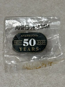 Spilla smaltata Starbucks 50 anni anniversario solo dipendente 1971-2021 esclusiva NUOVA - Foto 1 di 10