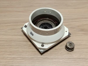 Enchufe de cerámica GU-74B PL21V-1V tubo soviético 4CX-800 4CX800A USADO - Imagen 1 de 13