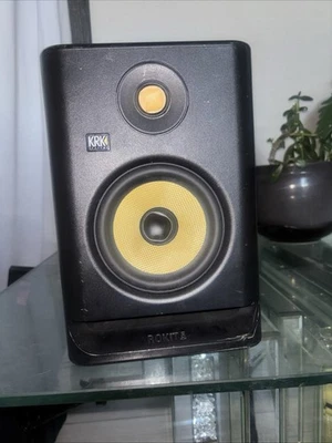 KRK Systems Rokit 5 Studio Monitor Speaker Amplifier with Power Cord - Image 1 of 4