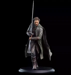 New Weta mini Aragorn The Lord of the Rings Polystone Statue - Picture 1 of 3