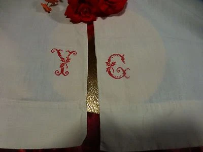 monos point de croix Y C  brodéS main ancienS POUR FUTURS RIDEAUX ,,,? OU AUTRE  - Photo 1/2