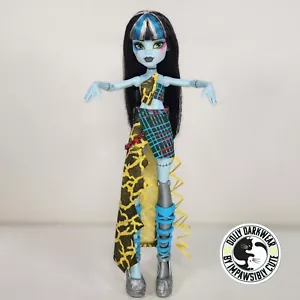 For Monster High G3 Frankie Stein- Limited Edition Lightning Plaid Outfit - Picture 1 of 6