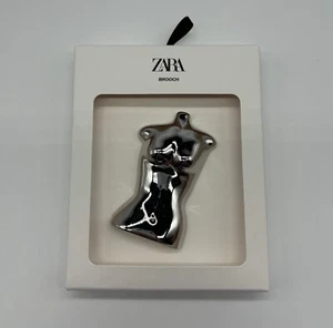ZARA WOMAN SS24 BUST BROOCH SILVER 1856/058 NEW PIN FASTENING - Picture 1 of 4