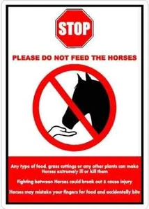 STOP PLEASE NOT FEED THE HORSES A6 A5 A4 A3 CARTELLI ADESIVI - Foto 1 di 1