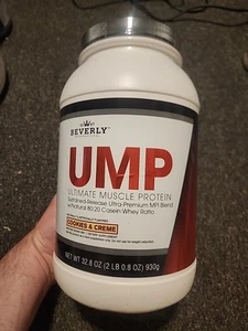 Beverly International UMP Ultimate Muscle Protein 930g (32.8 oz) Cookies & Cream - Picture 1 of 7