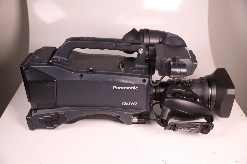 Panasonic AG-HPX300P  P2 HD Camcorder + Fujinon 17X4.5BRM4-K14 1.6/4.5-77m Lens - Image 1 of 4