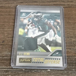 2022 PANINI NFL PLAYBOOK TOTAL OFFENSE A.J. Trikotkarte braun TO-16 - Bild 1 von 2