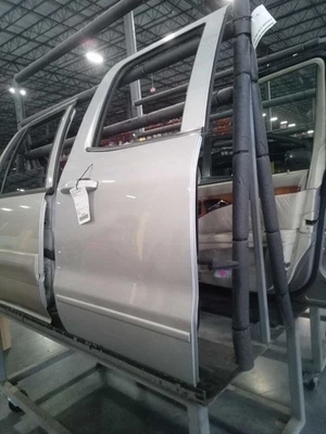 Puerta lateral trasera de pasajero estilo clásico para camioneta Sierra 1500 14-19 581418 Foto 1 de 2