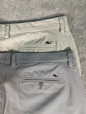 "Par de golf Vineyard Vines Performance (2) beige y gris moderno 8"" entrepierna talla 40" Foto 1 de 4