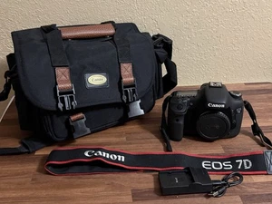 Canon EOS 7D 18MP Digital SLR Photography Camera Body w/ Bag Nice - Picture 1 of 13