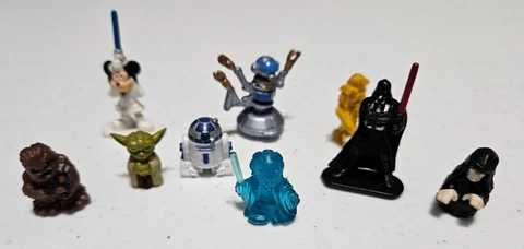 Star Wars + Mini Figure LFL Lot Of 9 R2-D2, Yoda, Darth Vader, Micky Mouse + Cover