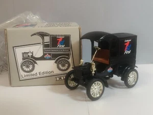 1905 FORD DELIVERY CAR BANK AMOCO ERTL CUSTOMER 1ST FIRST #2103 LTD editition. - Picture 1 of 8
