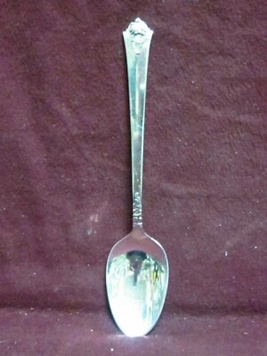 Royal Crest Sterling CASTLE ROSE TEASPOON 6 1/8"  31g  No Mono  - Image 1 of 4