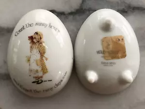 Portafoglio Vintage Holly Hobbie Ceramica Forma Uovo 1977 Conteggio Ore di Sole CARINO! - Foto 1 di 1