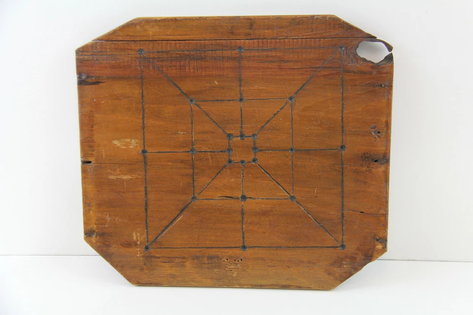 ANTIQUE PRIMITIVE GAME BOARD WOOD KNOT NEW ENGLAND FARM ESTATE FIND LINES HOLES - Image 1 of 4