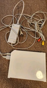 Console Nintendo Wii bianca RVL-001; si accende ma non completamente testata - Foto 1 di 11