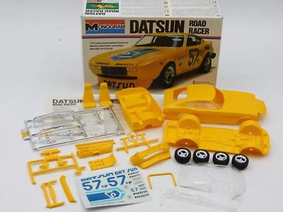 Monogram Datsun 240Z road racer 1/24 vintage plastic kit 2110-0101 started w/box - Immagine 1 di 4
