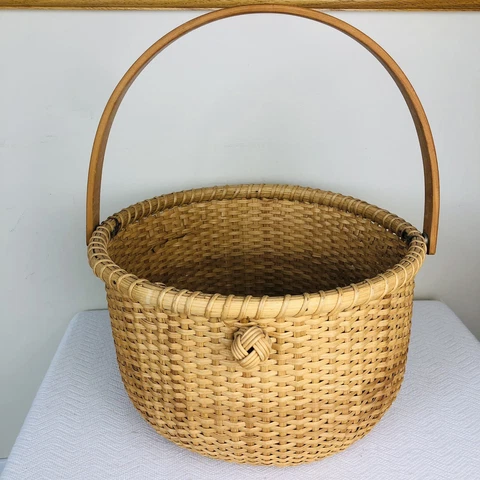 Large Nantucket Handled Basket Swinging HANDLE 11” diameter Cover