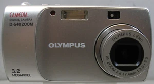 Olympus Camedia ~ D-540 Digital Camera 3.2MP ~ Tested & Working  No Memory Card - Picture 1 of 12